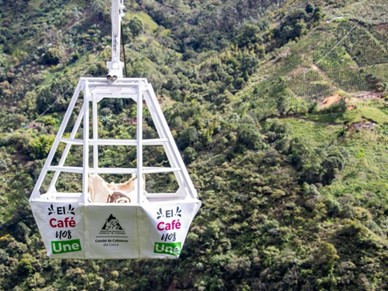 Novedoso sistema de transporte aéreo de café ya funciona en Cauca Novedoso sistema de transporte aéreo de café ya funciona en Cauca