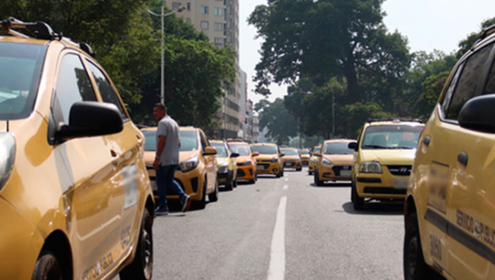 Pilas, en 2026 la carrera mínima en taxis Caleños costará 7.100 Pilas, en 2026 la carrera mínima en taxis Caleños costará 7.xxx