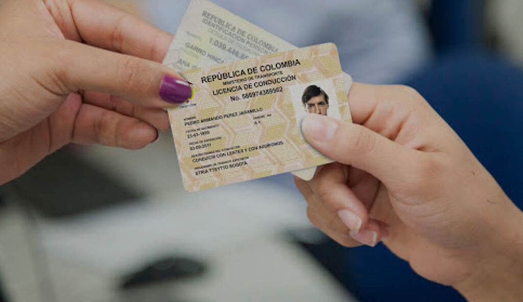 ¡Atento! Estas son las personas que deben de renovar su licencia de conducción en 2026 licencia