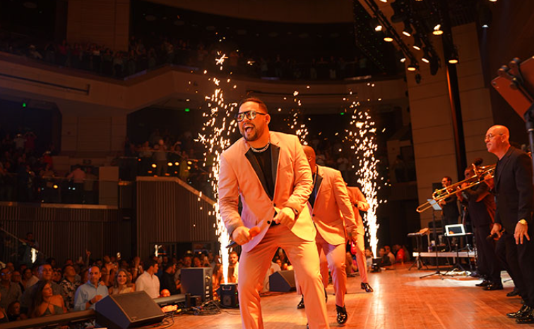 La Arena USC enciende la Feria de Cali 2025: Cuatro noches de pura pasión musical La Arena USC enciende la Feria de Cali 2025: Cuatro noches de pura pasión musical