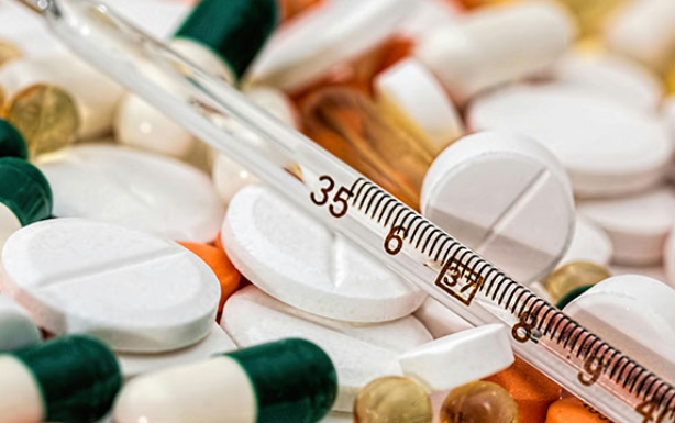 Crisis de Medicamentos en Colombia: Colsubsidio suspende entrega a afiliados de Nueva EPS Crisis de Medicamentos en Colombia: Colsubsidio suspende entrega a afiliados de Nueva EPS