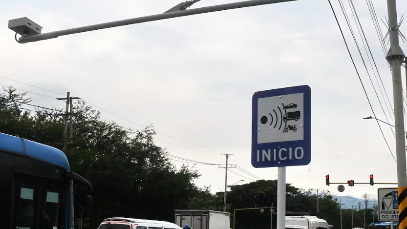 Cámaras de fotodetección en la Vía Cali-Jamundí: ¿por qué la aumentó y cómo evitar multas? Cámaras de fotodetección en la Vía Cali-Jamundí: ¿por qué la aumentó y cómo evitar multas?