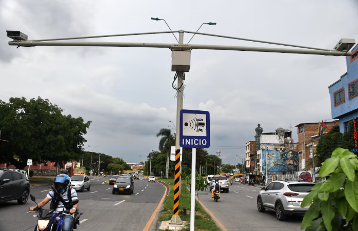 Fotomultas en Cali: Enruta confirma legalidad y detalles clave de la señalización ANSV Fotomultas en Cali: Enruta confirma legalidad y detalles clave de la señalización ANSV