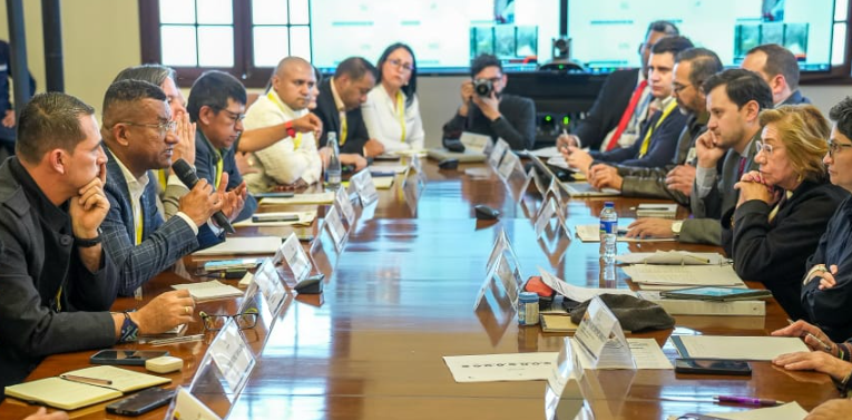 Nariño y Gobierno de Colombia definen estrategia ante crisis Comercial en la frontera con Ecuador Nariño y Gobierno de Colombia definen estrategia ante crisis Comercial en la frontera con Ecuador