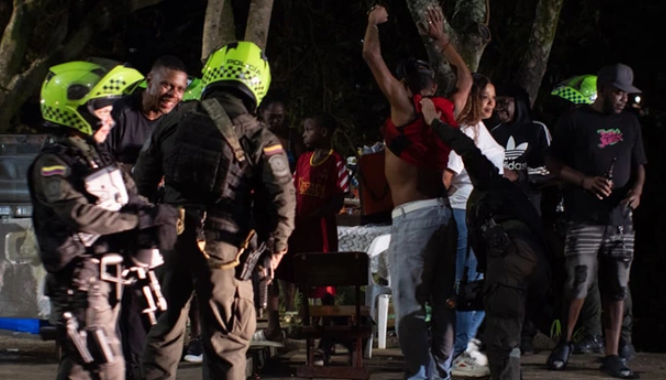 Golpe al delito en Cali: operativo ‘Megatoma’ en Comuna 8 deja un capturado y frena la delincuencia Golpe al delito en Cali: operativo ‘Megatoma’ en Comuna 8 deja un capturado y frena la delincuencia