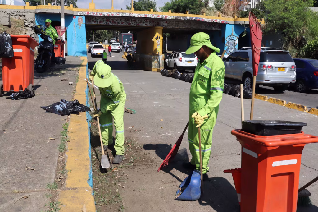 Superintendencia de Industria y Comercio ordena medidas cautelares contra cuatro operadores de aseo en Cali