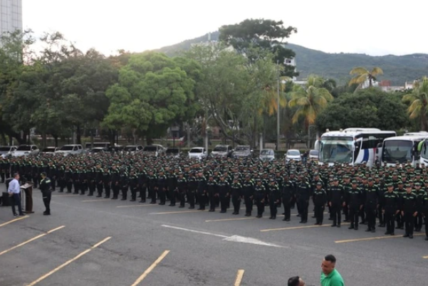 Cali recibe refuerzo policial de 512 uniformados para la maratón 2026 Cali recibe refuerzo policial de 512 uniformados para la maratón 2026