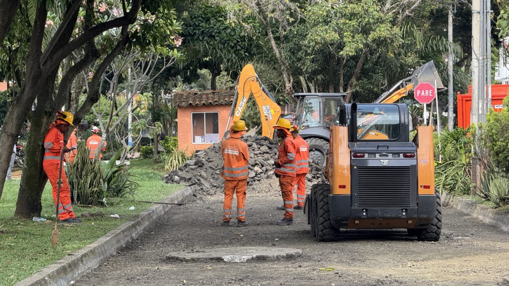 Así avanza la recuperación vial en El Caney
