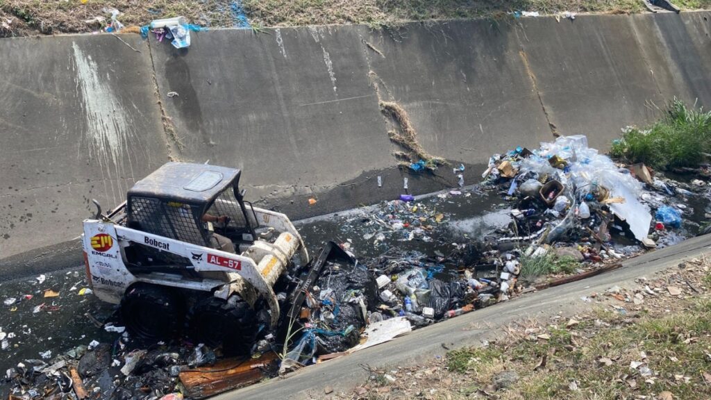 EMCALI aclara su papel en el servicio de aseo tras protesta de recicladores Recolección Residuos Cañerias Cali